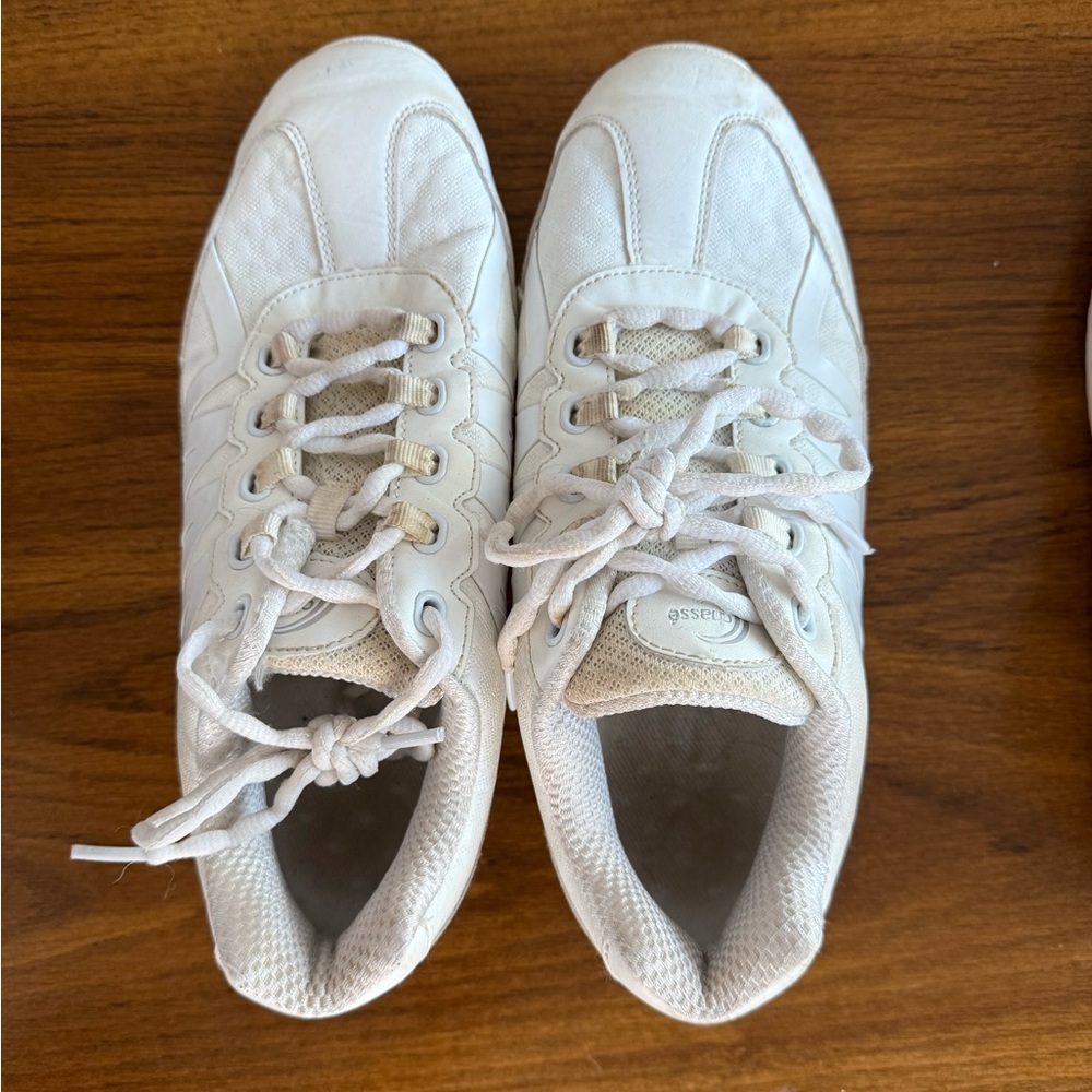Chassé Cheer Sneakers